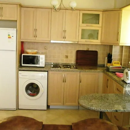 2 Bed, 2 Bath On Private Site Within 300m Of The Apartmán Bogazici