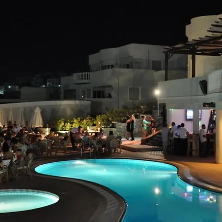 Apartment 2 Bed, 2 Bath On Private Site Within 300m Of The